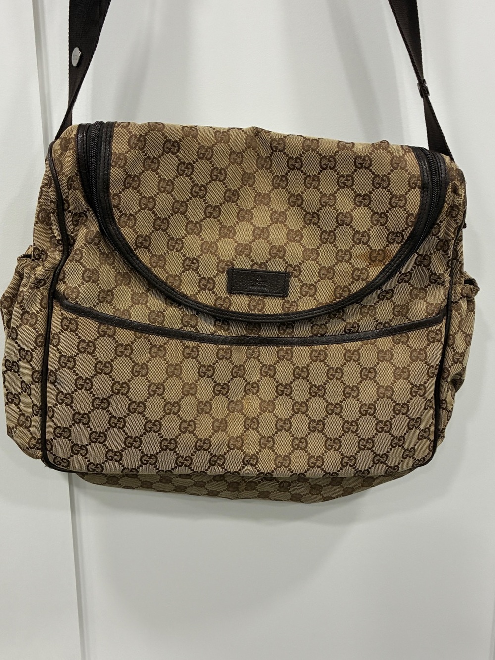 Authentic Gucci GG Canvas Diaper or Messenger Bag Brown Travel Bag-preowned
